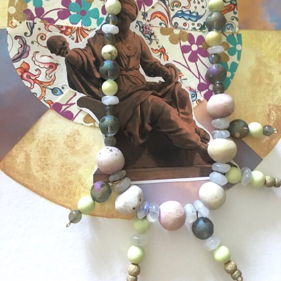 Handmade necklace with lemon chrysoprase, labradorite, moonstone, and goldfill - Picture 7 of 8
